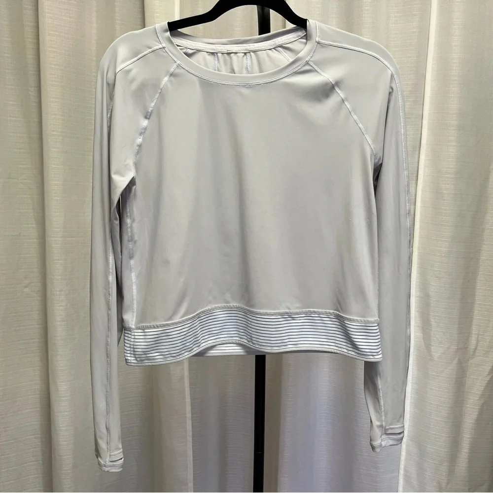 Lululemon Stripe in Stride Long Sleeve in blue | size small